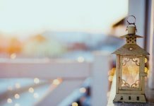 Лампа - один из излюбленных атрибутов людей из мусульманских стран