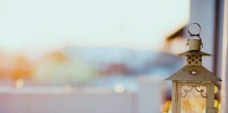 Лампа - один из излюбленных атрибутов людей из мусульманских стран