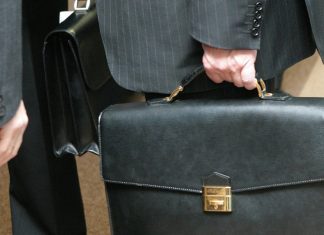 Несогласие с действиями госслужащих в мусульманских странах